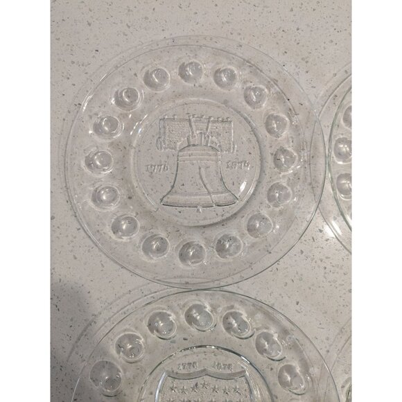 Bicentennial Colonial Glass Plates Set of 4 Anchor Hocking Liberty Bell - Picture 4 of 9